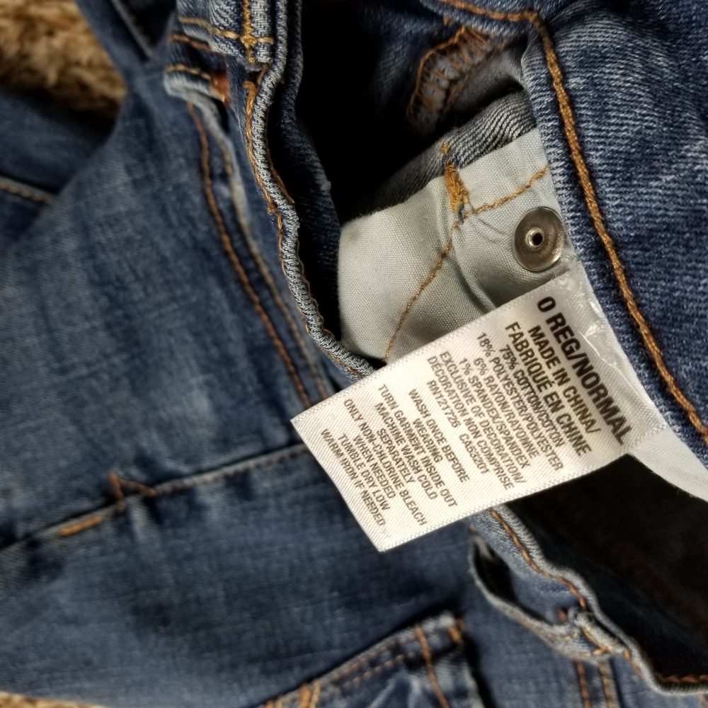 Aeropostale| Lighty distressed skinny jeans 0 - Picture 7 of 8